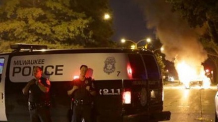 美国密尔沃基市大规模枪击案致17伤