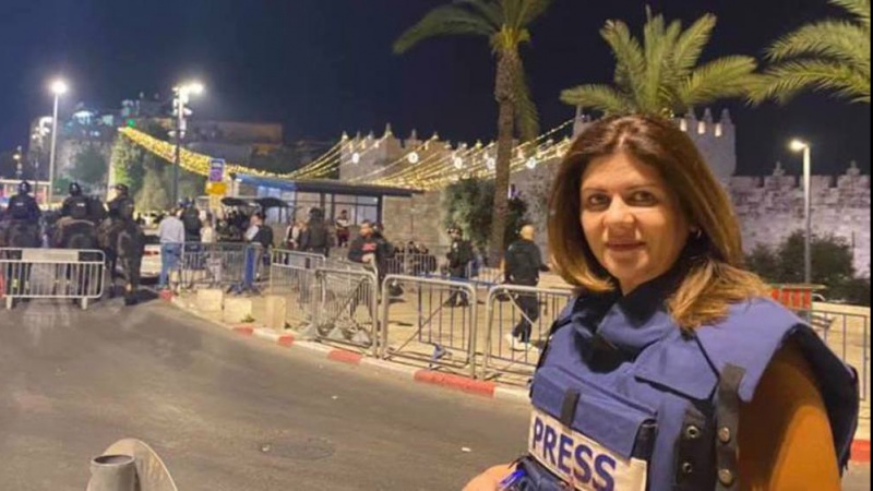 تشییع پیکر «شیرین ابوعاقله» خبرنگار الجزیره در کرانه باختری
