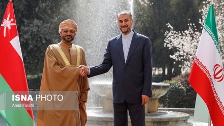 Mawaziri wa Mambo ya Nje wa Iran na Oman wafanya mazungumzo mjini Muscat