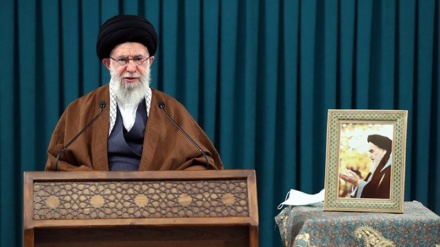 انسان مومن و رعایت میل اهل خانه/ آیت الله خامنه ای