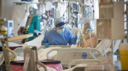 Italia, sale l'età dei ricoverati per Covid