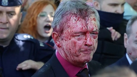 Polonia, assalto all'ambasciatore russo + FOTO