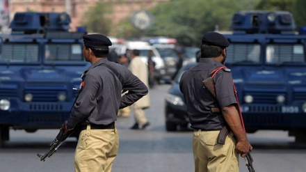 Pakistan, attacco suicida: 6 morti tra cui 3 bambini 