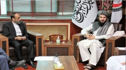 İran, Afganistan ile sınır bölgesinde hastane inşa ediyor