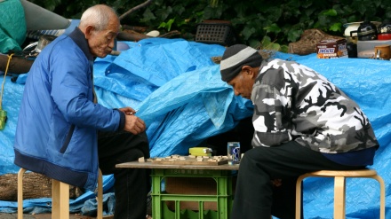 日本のホームレスの平均年齢、過去最高６３．６歳　都内では６５歳超