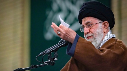 Kalam Hikmah (57): Dua Pekerjaan Besar Imam Khomeini