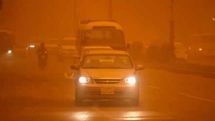 L'Iraq travolto da incredibile tempesta di sabbia: decine ricoveri, voli bloccati