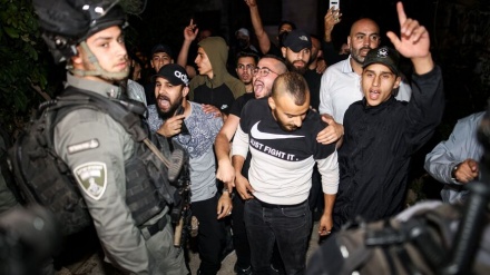 Forcat ushtarake të regjimit sionist arrestojnë 17 palestinezë në Bregun Perëndimor; rriten tensionet në prag të marshimit të sionistëve