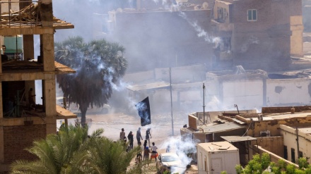 Two killed as security forces attack Sudanese demonstrators in new anti-coup protest