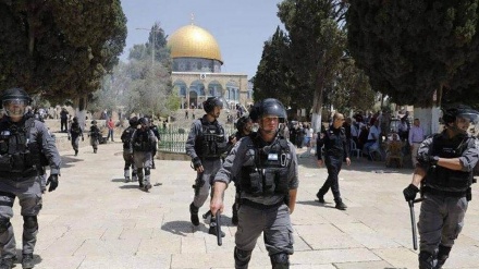 Seonistə hərbiçiyon bə qıləy cıvonə jeni qəflətən hucum kardey