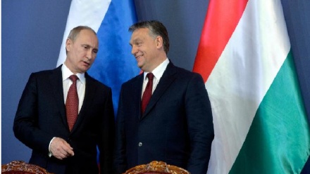 Bloomberg: l’Ungheria contro l’embargo Ue sul petrolio russo