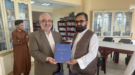 اهدای بیش از 170 جلد کتاب از طرف ایران به کتابخانه عمومی جلال آباد