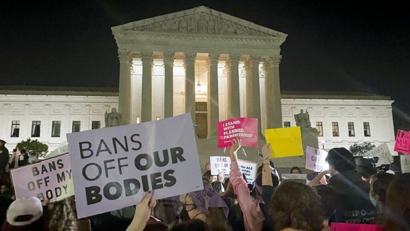 جنجال حق سقط جنین در آمریکا؛ برپایی تظاهرات در نیویورک