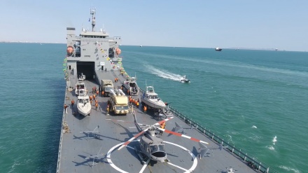 Shahid Mahdavi supporte les vedettes du CGRI? 