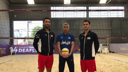 Ekipi kombëtar i Iranit i volejbollit në plazh për të shurdhërit ngjitet në 8 ekipet më të mira olimpike