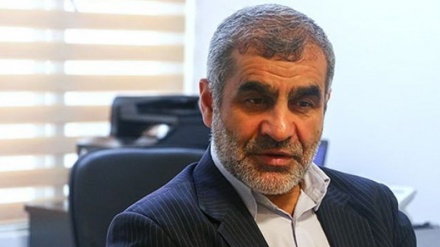 ایران د ځمکنۍ بشپړتیا په هکله له چا سره ټوکه نلري