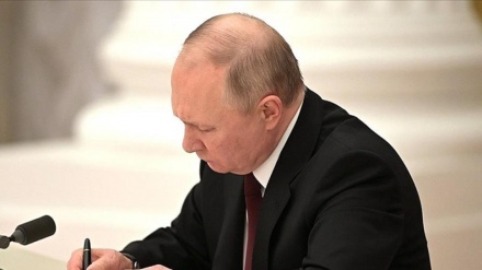     Putin Dost Däl Ýurtlara Haryt we Çig Mal Eksportuny Gadagan Edýän Karara Gol Goýdy