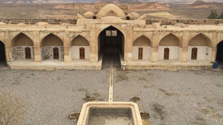 Эрон бўйлаб саёҳат  (56)