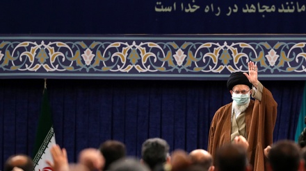 Lideri suprem i Revolucionit Islamik: Edukimi i brezave me identitet kombëtar i domosdoshëm për realizimin e një qytetërimi të ri islam