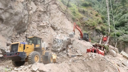 印控克什米尔地区隧道坍塌 导致10人死亡