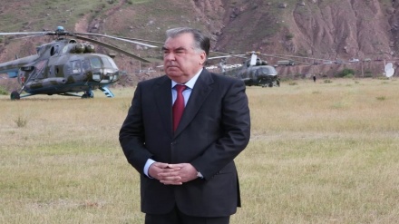 بازدید رئیس جمهور تاجیکستان از مناطق مرزی با افغانستان