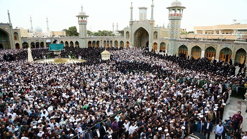 Pemakaman Jenazah Ayatullah Abdullah Fateminia di Qom, Rabu (18/5/2022).