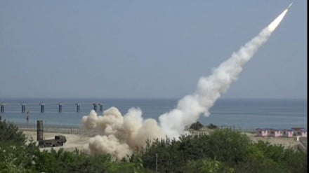 北朝鮮が新型ＩＣＢＭなど３発発射、日本が強く抗議