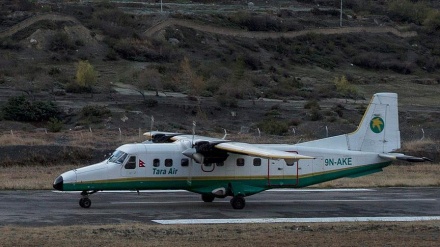 ヒマラヤ山麓で２２人搭乗の旅客機が消息絶つ