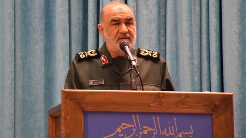 萨拉米少将：伊朗的独立在于人民对伊斯兰革命的支持