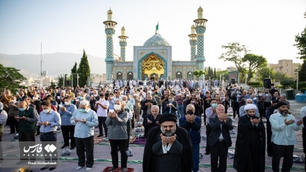 (FOTO) La preghiera fine Ramadan nord di Tehran - 1