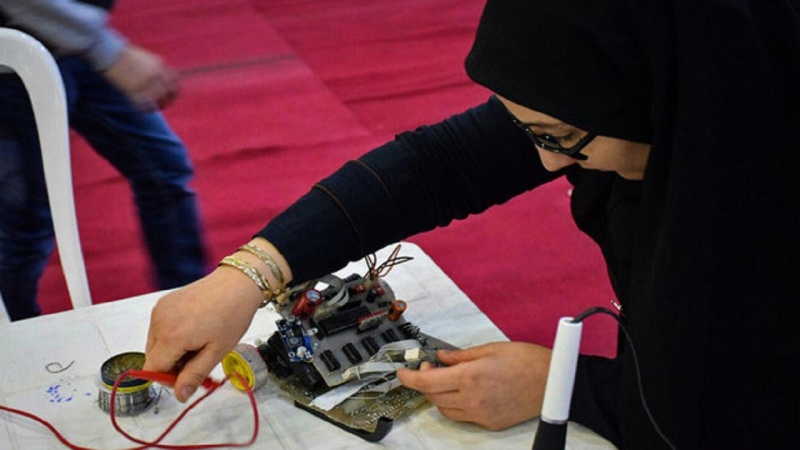درخشش دانش آموز ایرانی در مسابقات رباتیک و مکانیک جهان 