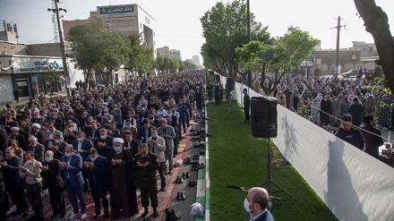 Iranians mark Eid al-Fitr at end of the blessed fasting month of Ramadhan