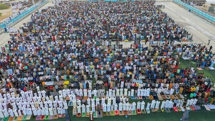 Salat Idul Fitri di Urmia dan Kish, Iran (1)