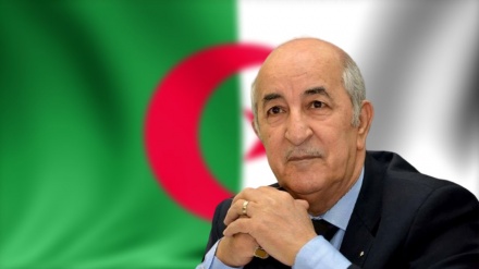 アルジェリアが非難、「仏に大量の自国民を惨殺された」