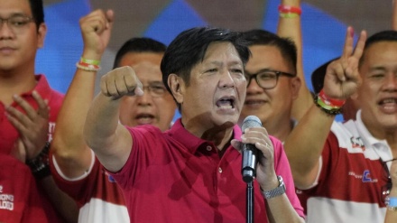 הפיליפינים: בנו של הנשיא לשעבר ניצח בבחירות לנשיאות