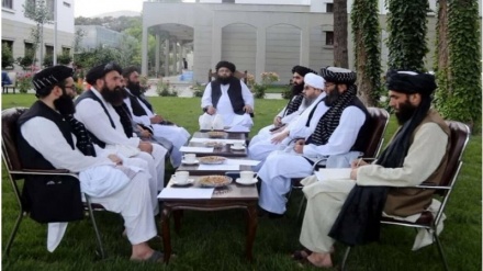 نشست طالبان برای بازگرداندن شخصیت های سیاسی افغان به کشور 