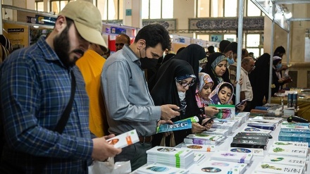 Hari Kedelapan Pameran Buku Internasional Tehran ke-33