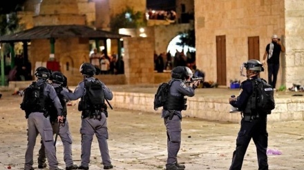 Attaque du régime occupant d'israél contre la mosquée Al-Aqsa 