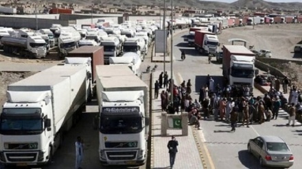 مانع تراشی پاکستان برای کامیون‌داران ایرانی در مرز