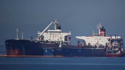 IRGC Sita Dua Kapal Tanker Yunani di Teluk Persia