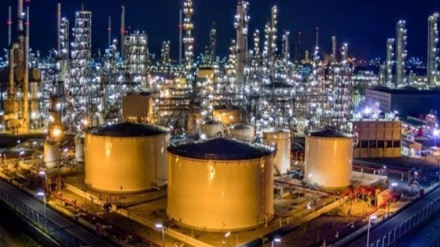 איראן משלימה 41% מתהליך בניית בית זיקוק מקומי