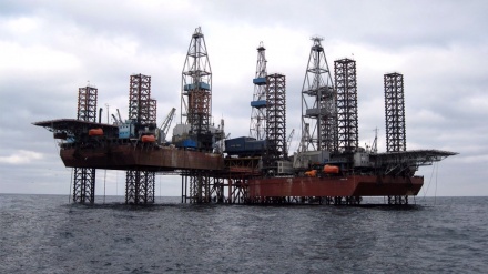  Crimea official: Ukraine strikes with missiles oil drilling platforms in Black Sea 