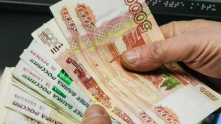 米が、宇宙飛行士帰還のためのロ宇宙船費用をルーブルで支払い