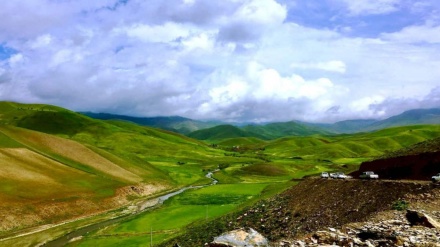伊朗库尔德斯坦萨拉尔的自然风光