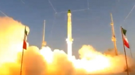 Iran akan Meluncurkan Satelit ke Luar Angkasa