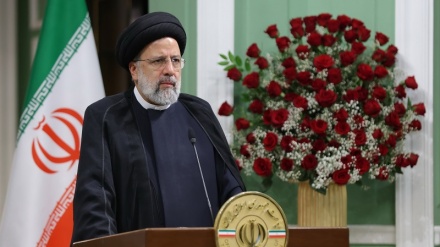 Raisi: Sistemi hegjemonist mbështet rrymën e hipokrizisë dhe hipokritëve (MEK)