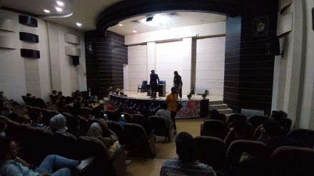 اجرای دو تئاتر توسط هنرمندان افغانستانی در مشهد