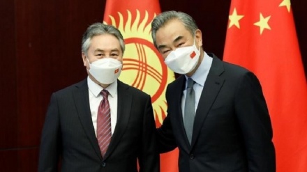 中国与吉尔吉斯斯坦同意扩大贸易关系
