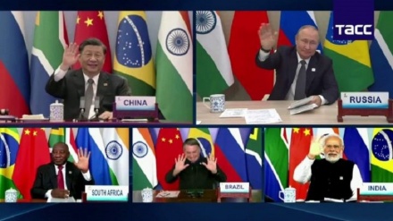 Vertice Brics. Il Sole 24 Ore annuncia il suicidio dell'occidente