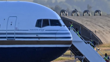 UK deportation flight to Rwanda grounded after European Court steps in